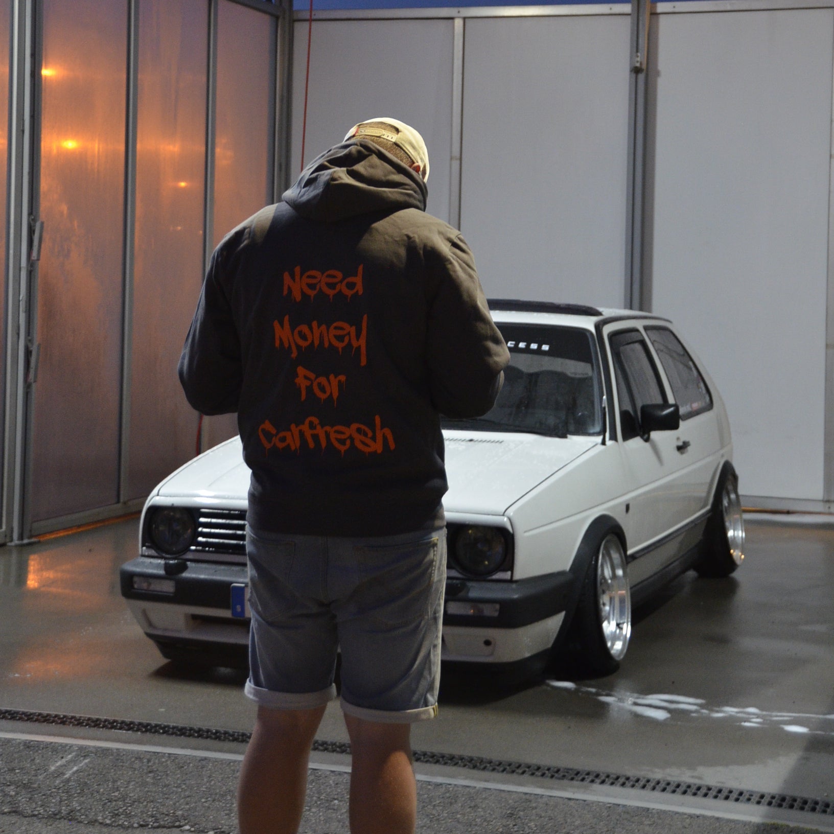 ”Need money for carfresh” Hoddie